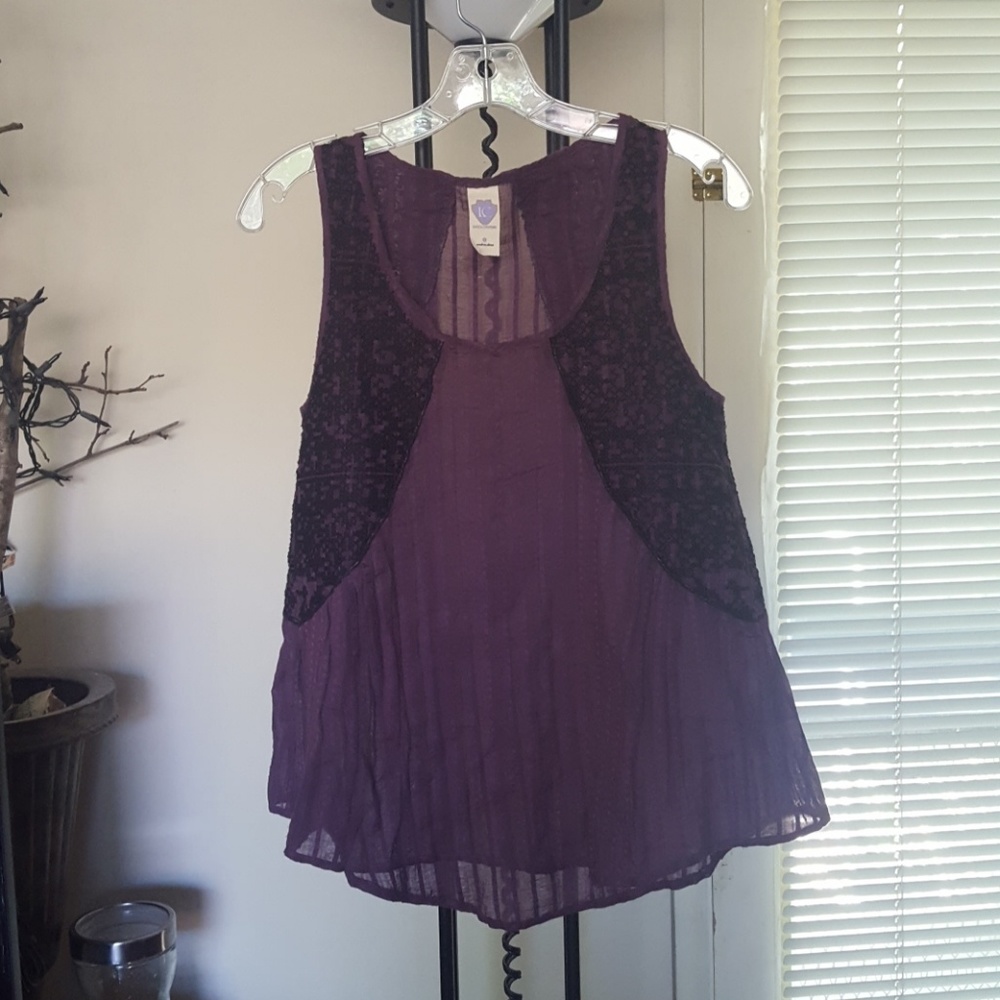 Anthropologie flare tank top